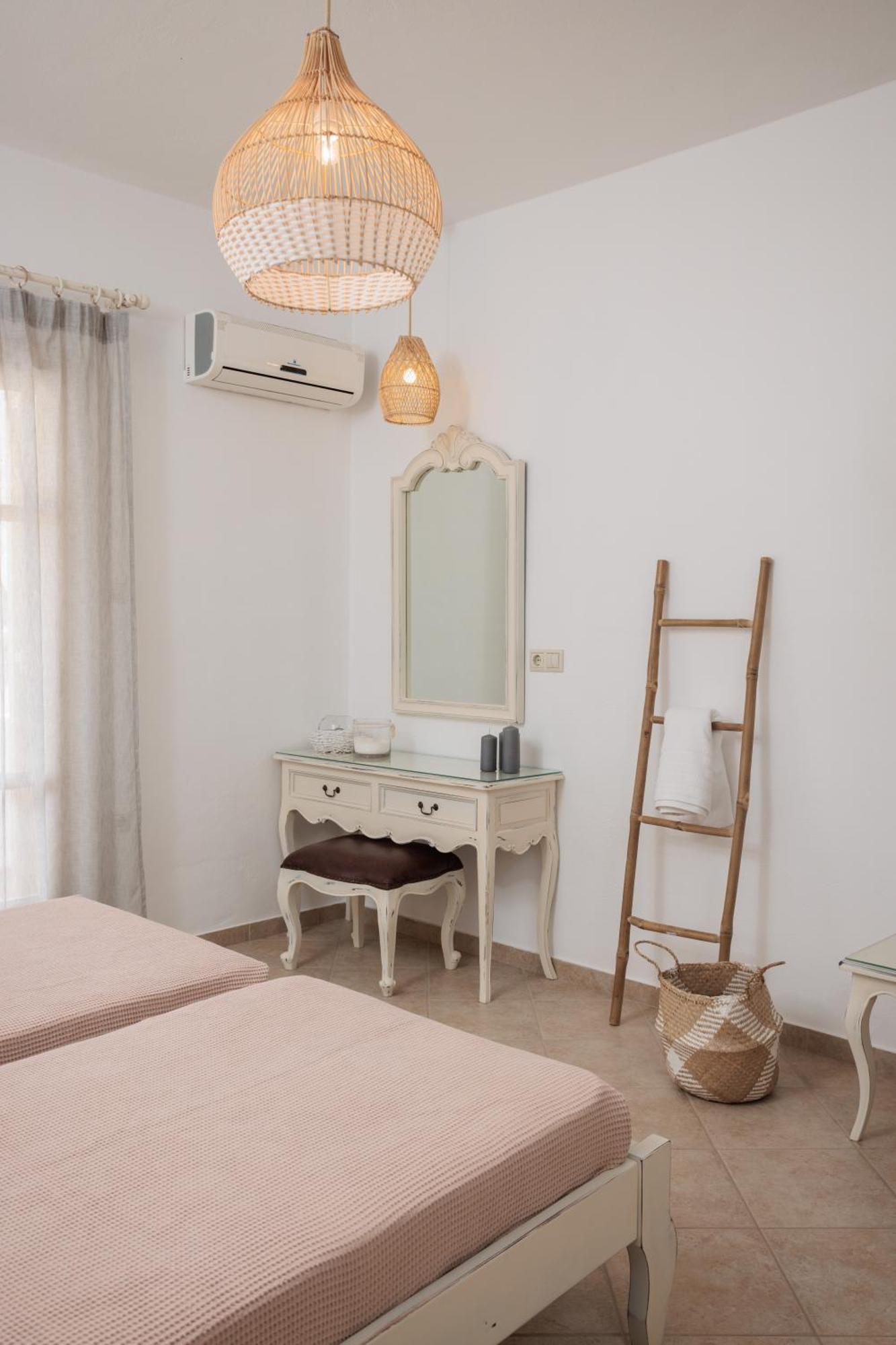 Maria'S Rooms & Studios Agia Anna  외부 사진