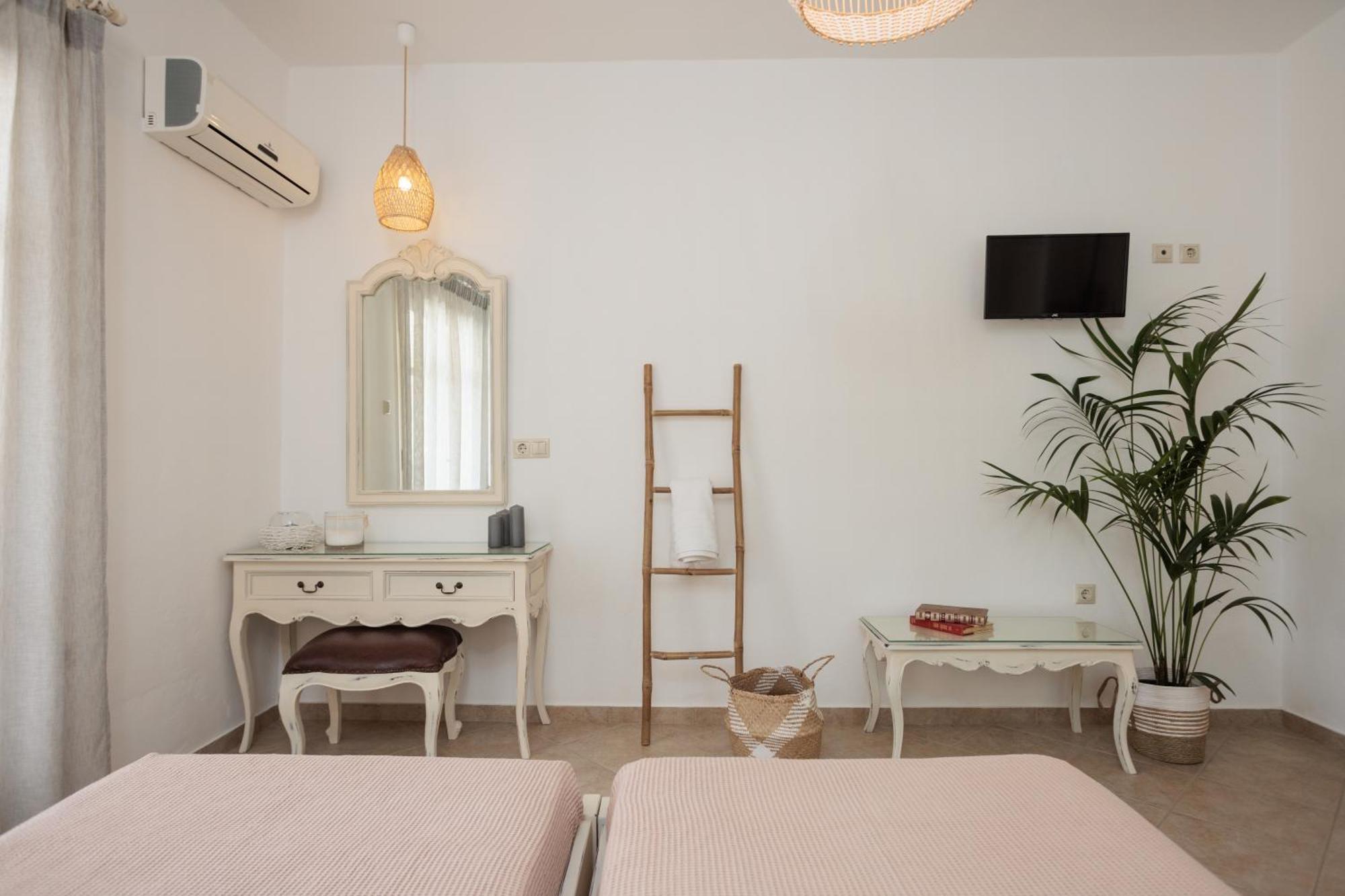 Maria'S Rooms & Studios Agia Anna  외부 사진