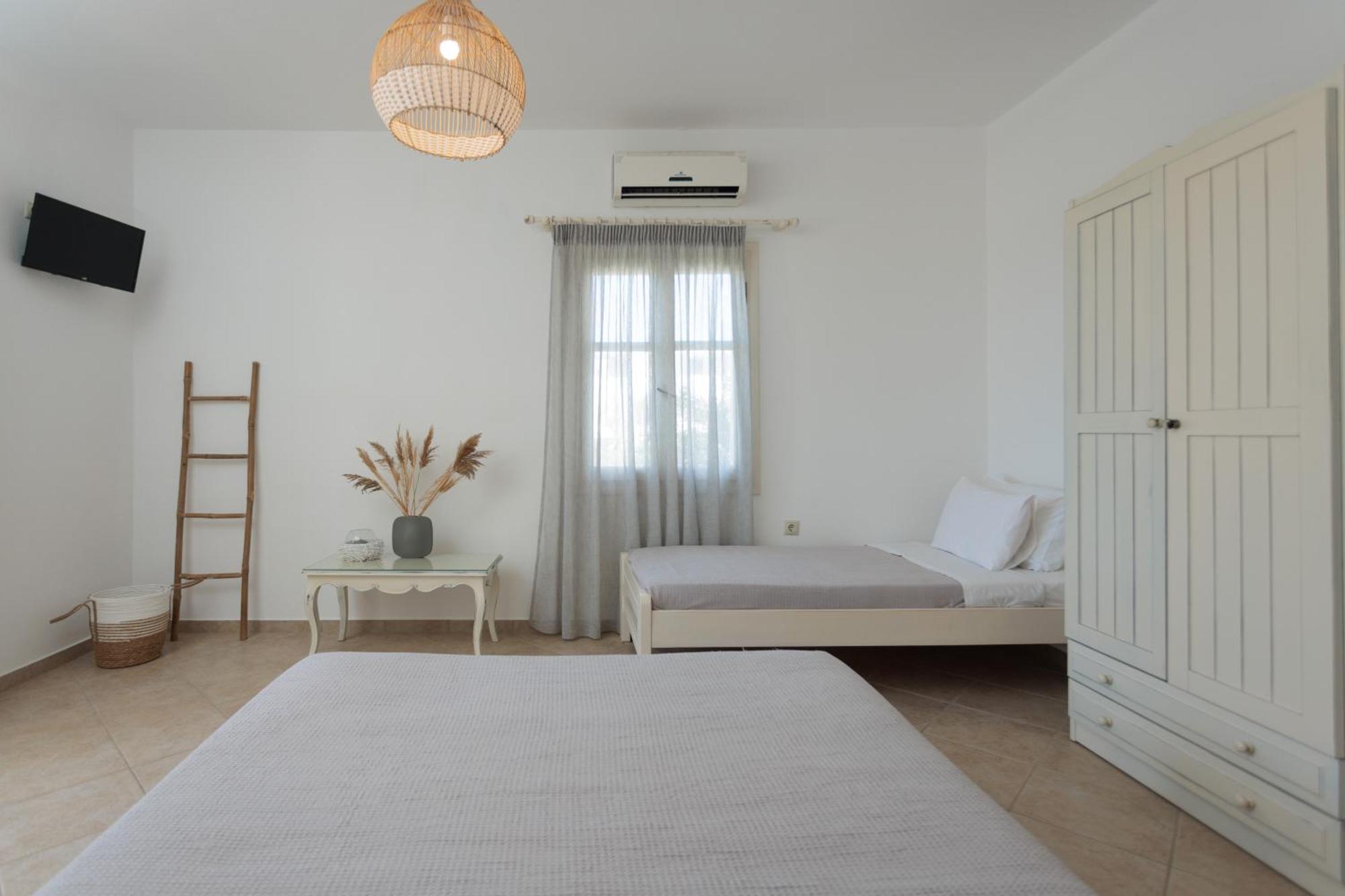 Maria'S Rooms & Studios Agia Anna  외부 사진